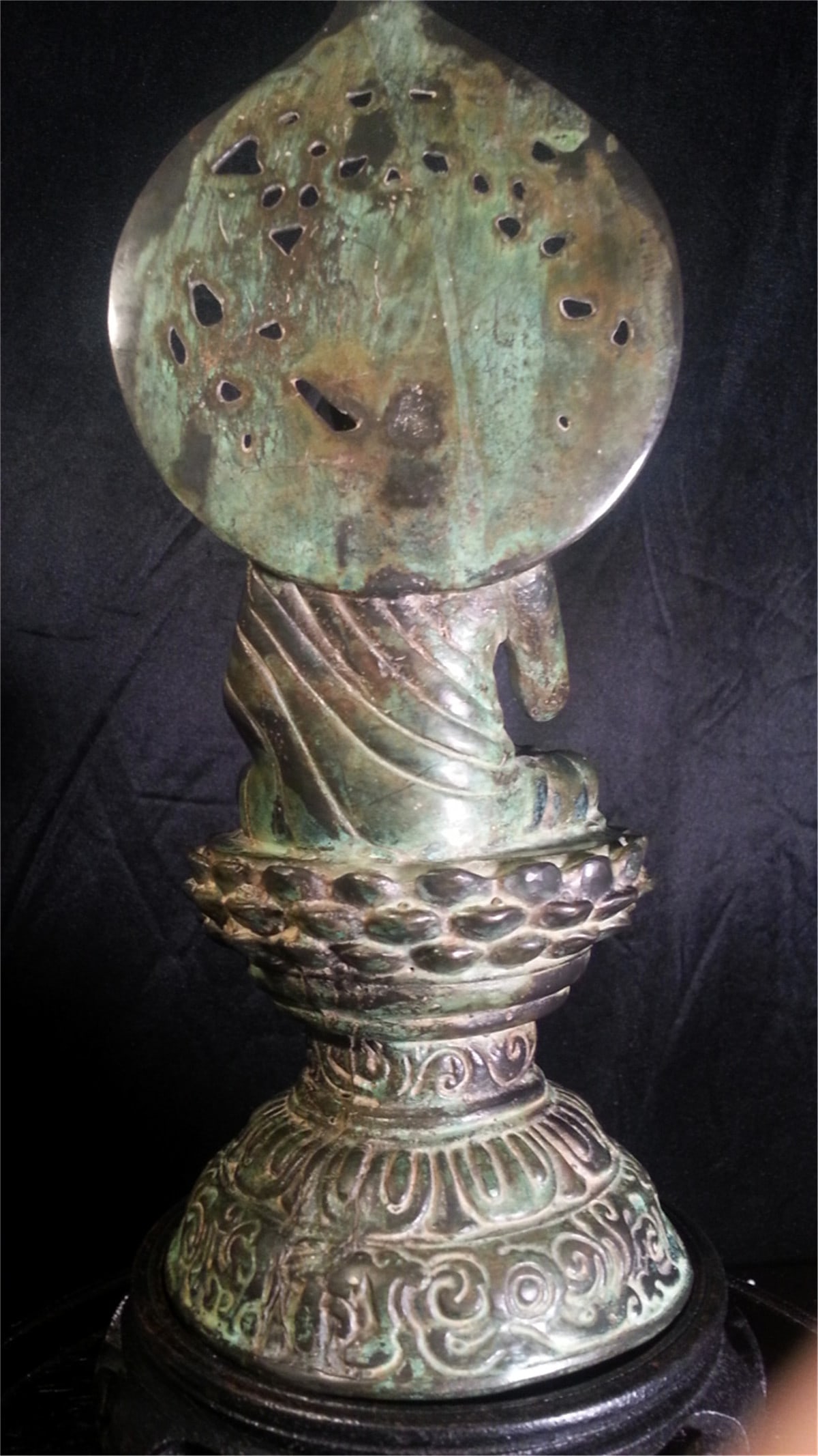 Copper Buddha statue . - 4