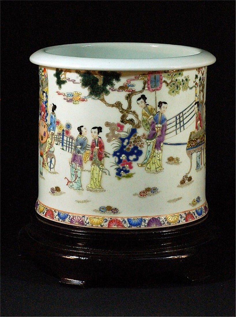 Chinese Antique Porcelain Brushpot (1 of 3)