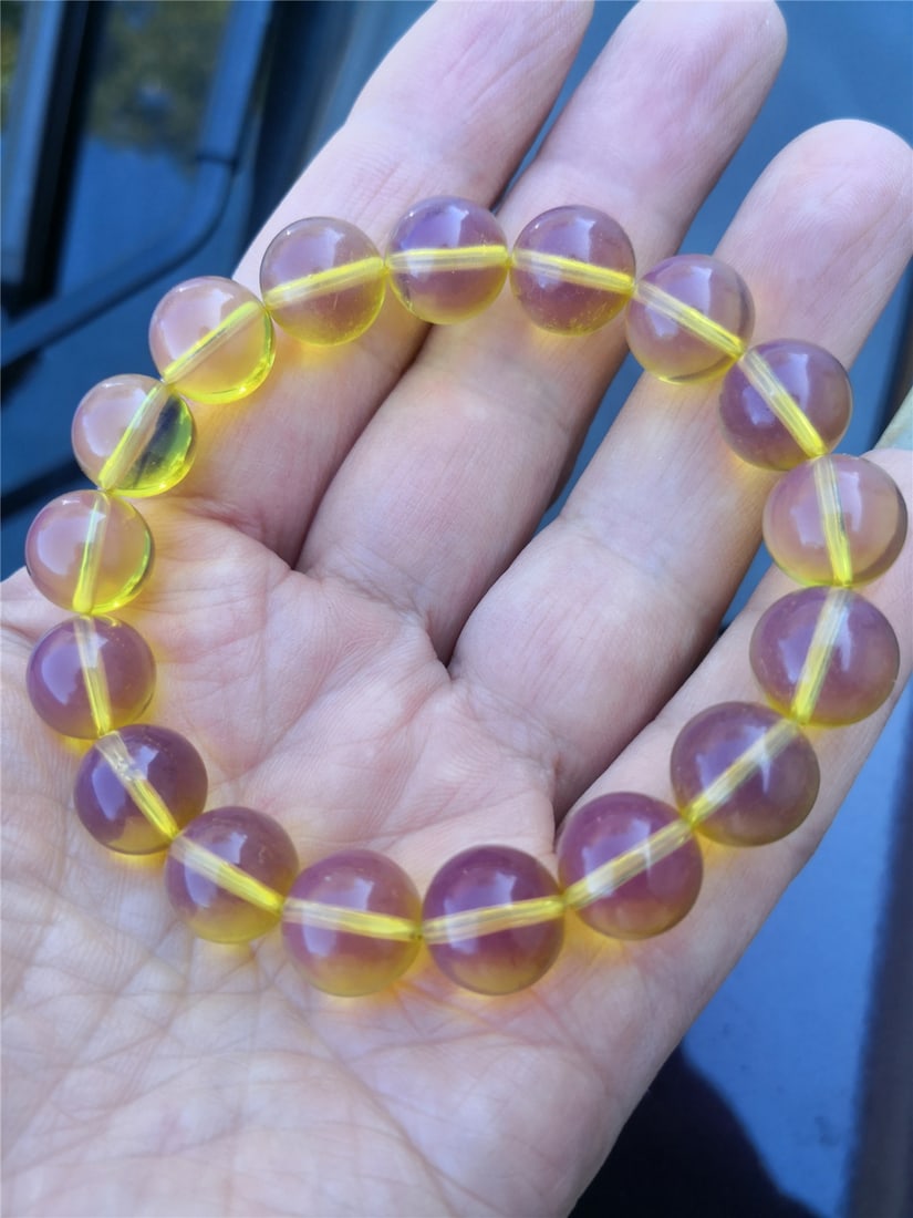 12mm AAA Sky Blue Amber Bead Sphere Ball Bracelet: 12mm AAA Sky Blue Amber Bead Sphere Ball Bracelet