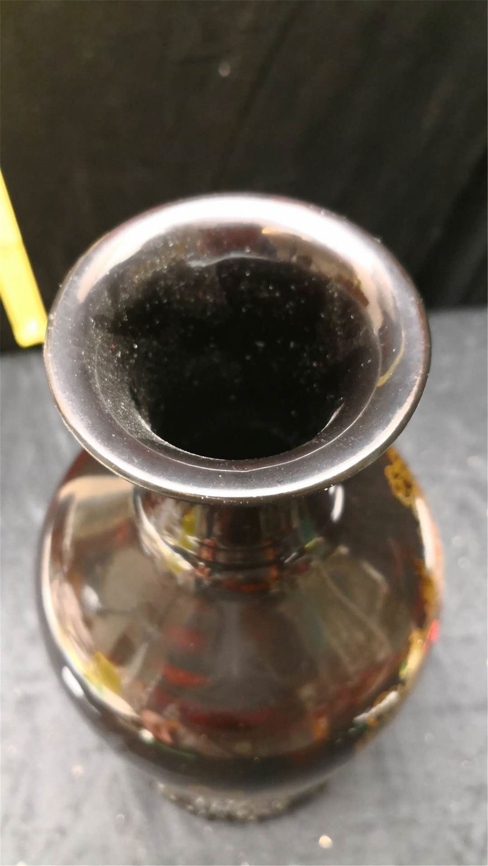 Bodiless lacquer vase - 6