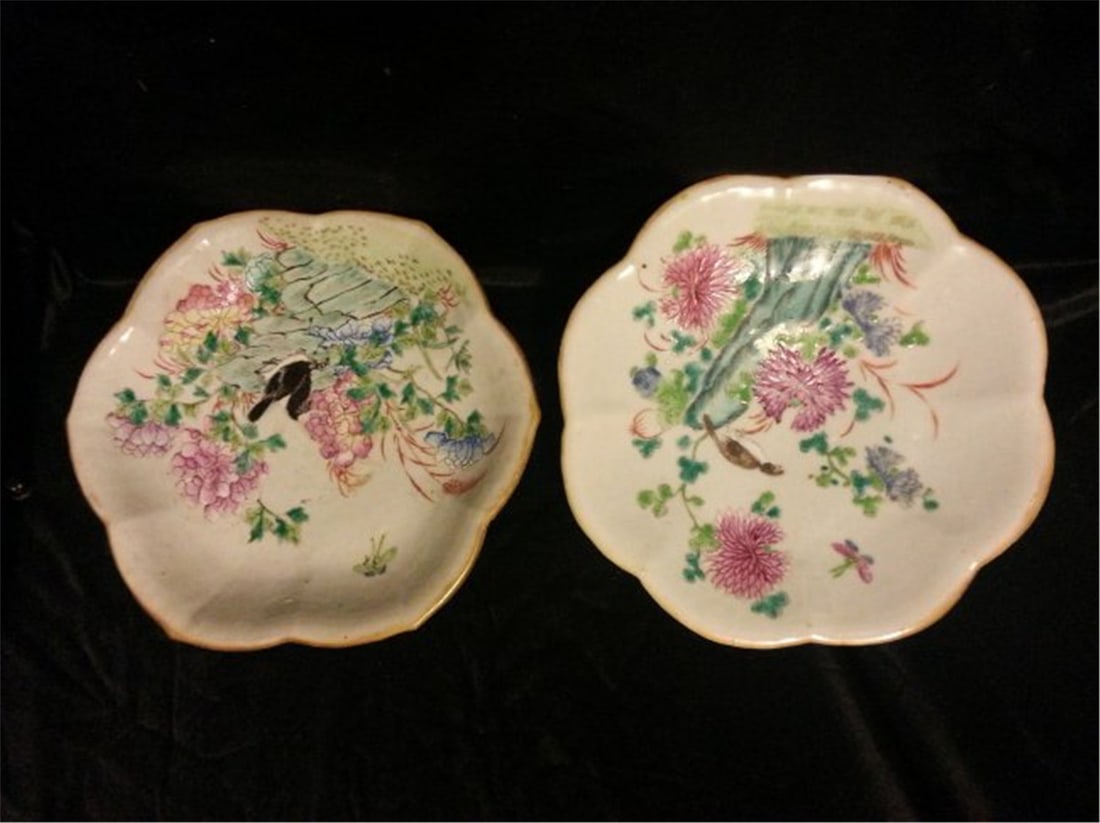 2 Chinese Famille Rose enameled porcelain Bow (1 of 8)
