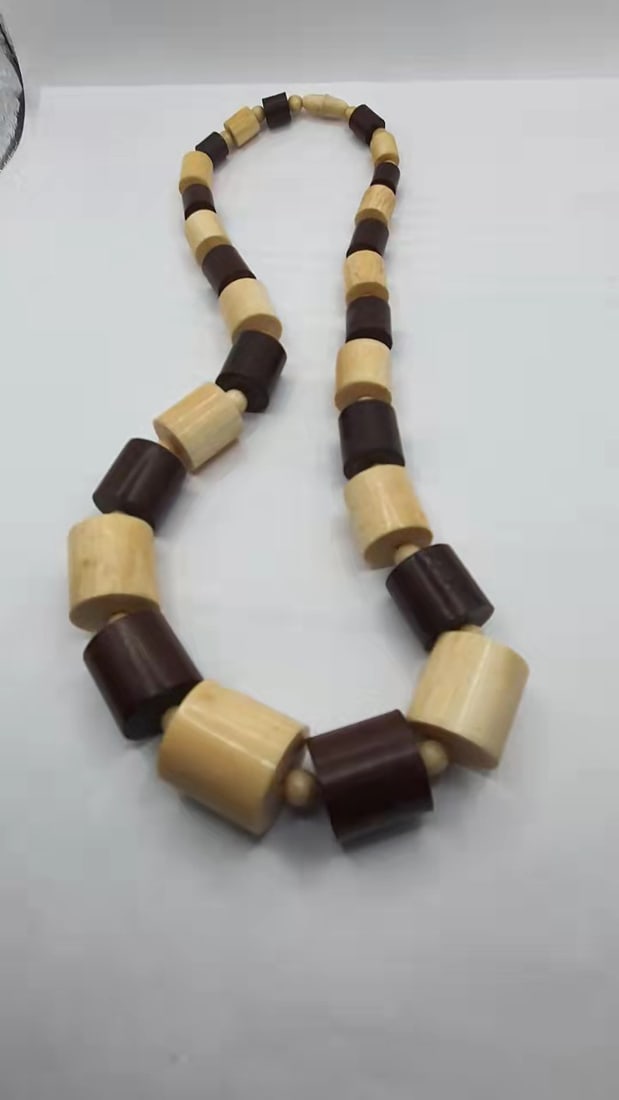 Old a necklace (1 of 8)