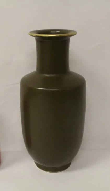 A fine Chinese tea glazed porcelain vase gild at edge, marked (1 of 7)