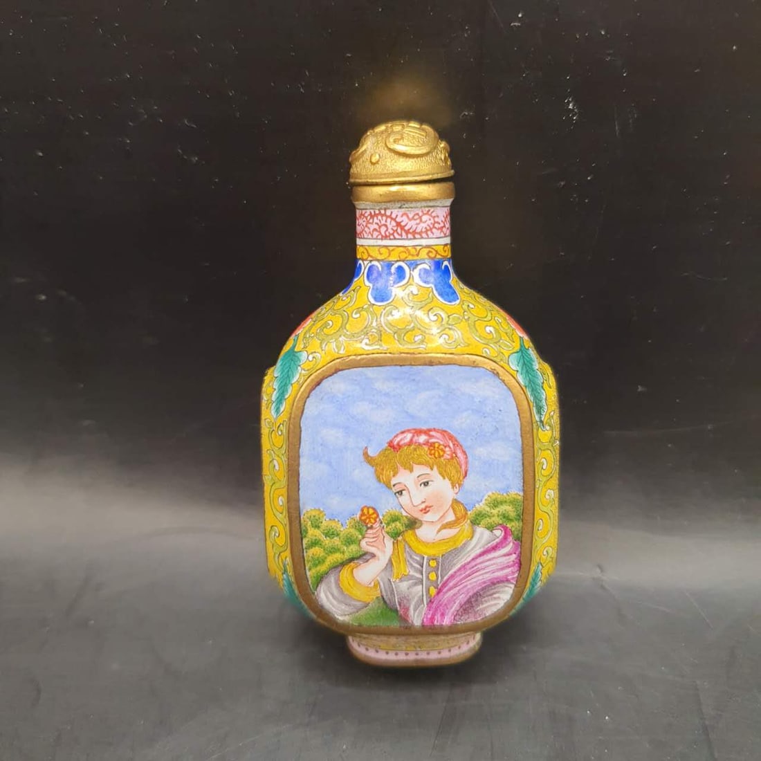 SNUFF BOTTLE - 2