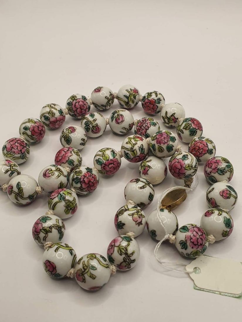 porcelain Necklace: porcelain Necklace