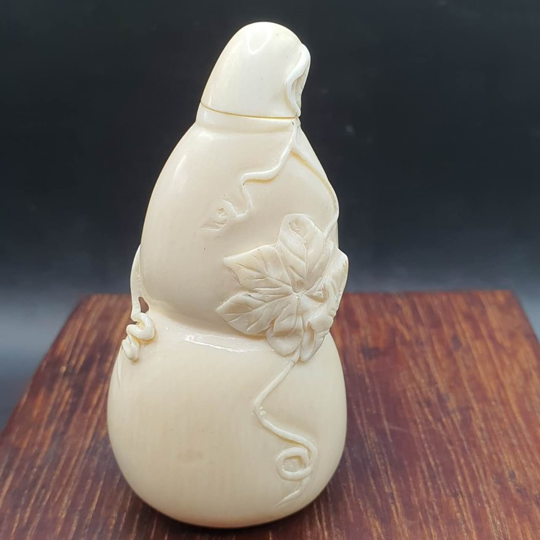 SNUFF BOTTLE: SNUFF BOTTLE