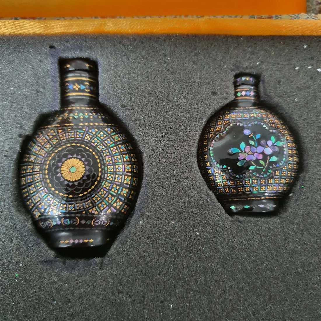 SNUFF BOTTLE黑漆螺钿鼻烟壶 - 5