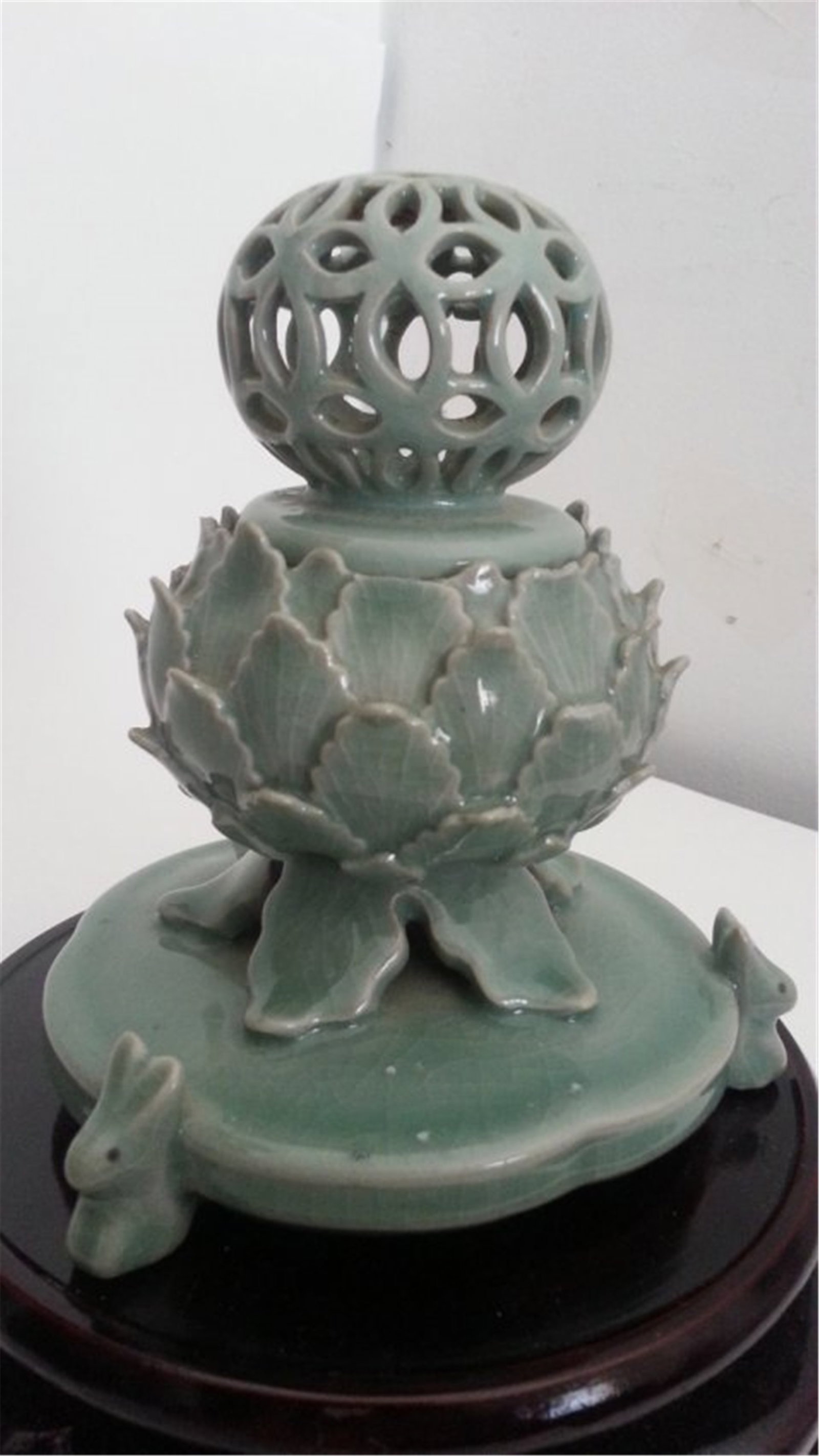 ANTIQUE porcelain (1 of 10)