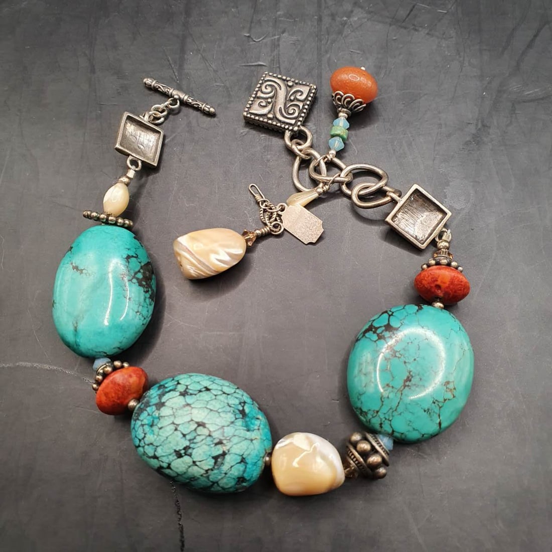 NATURAL ANTIQUE Turquoise bracelet (1 of 4)
