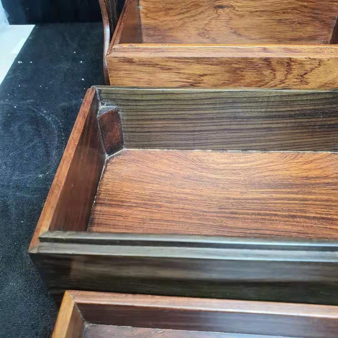 Wood dressing table - 5