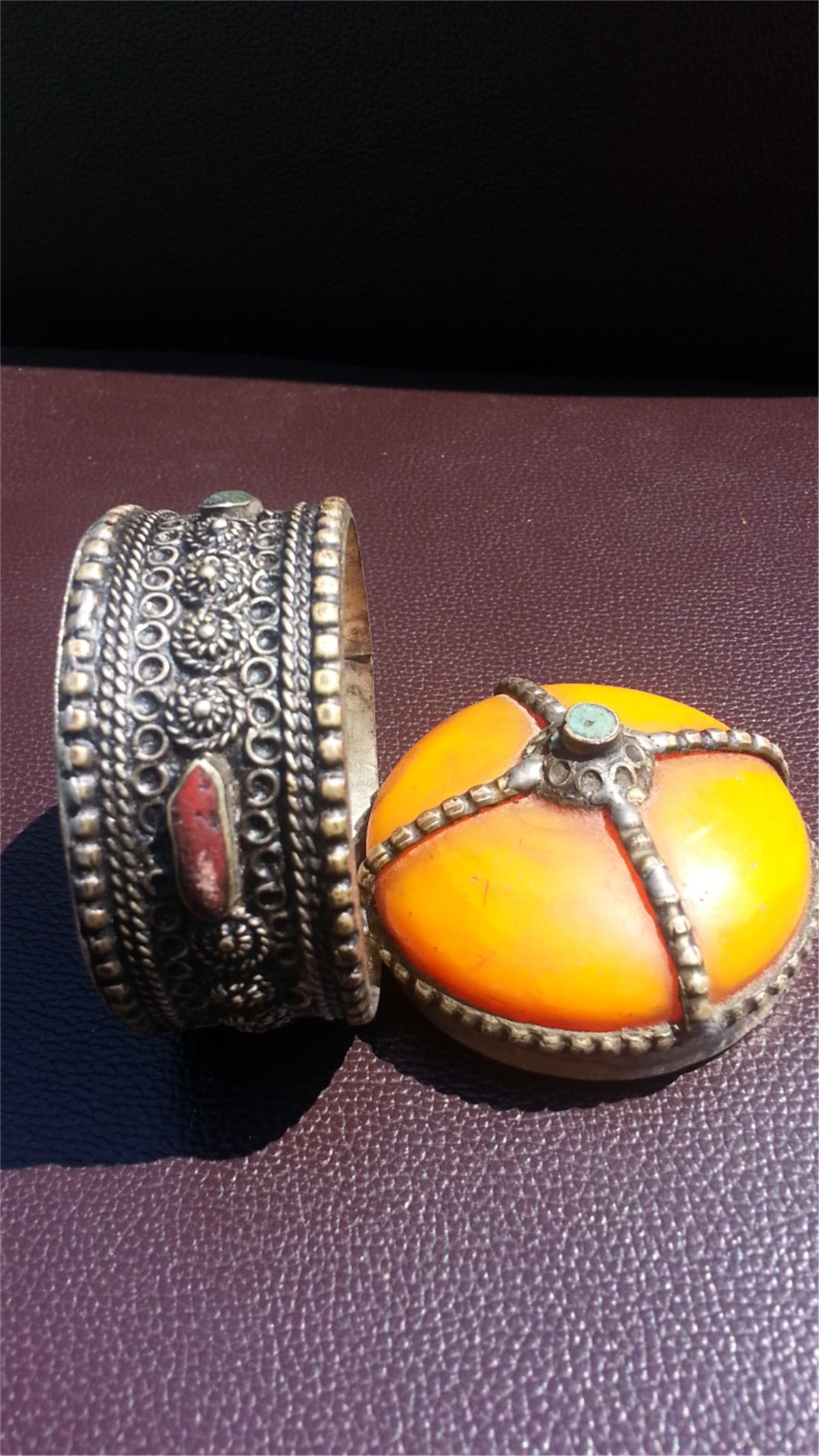 Amber box - 5