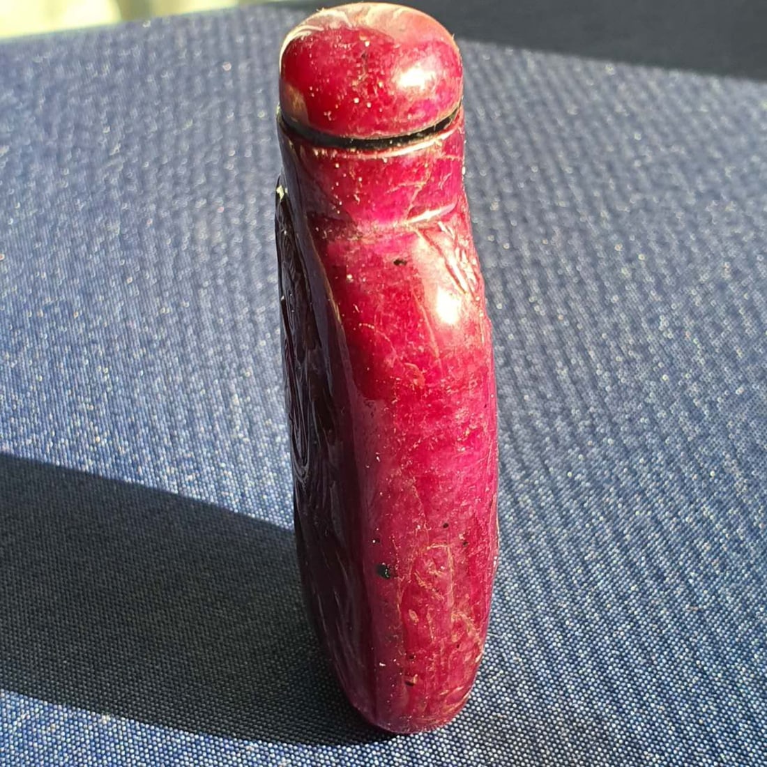 A ruby snuff bottle 红宝石鼻烟壶 - 9