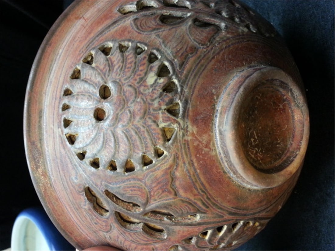 Antique porcelain Bow (1 of 8)