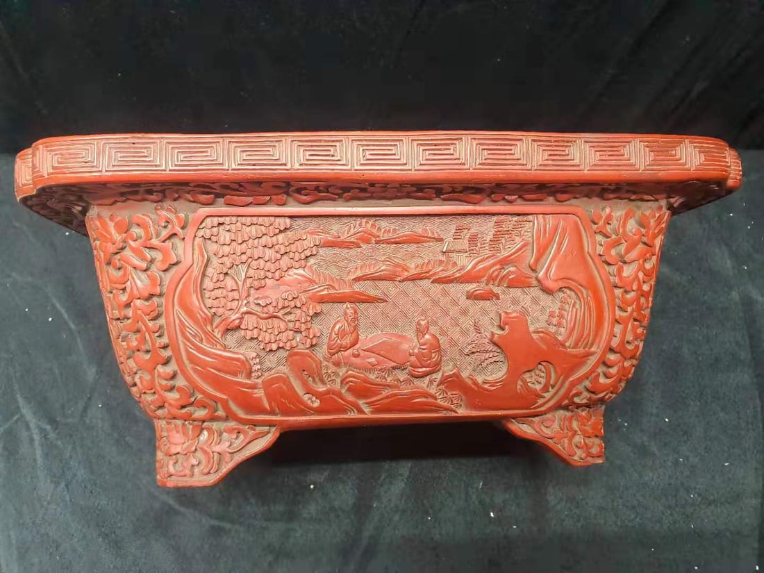 A pair of Qianlong Cinnabar Lacquered flower pots - 8