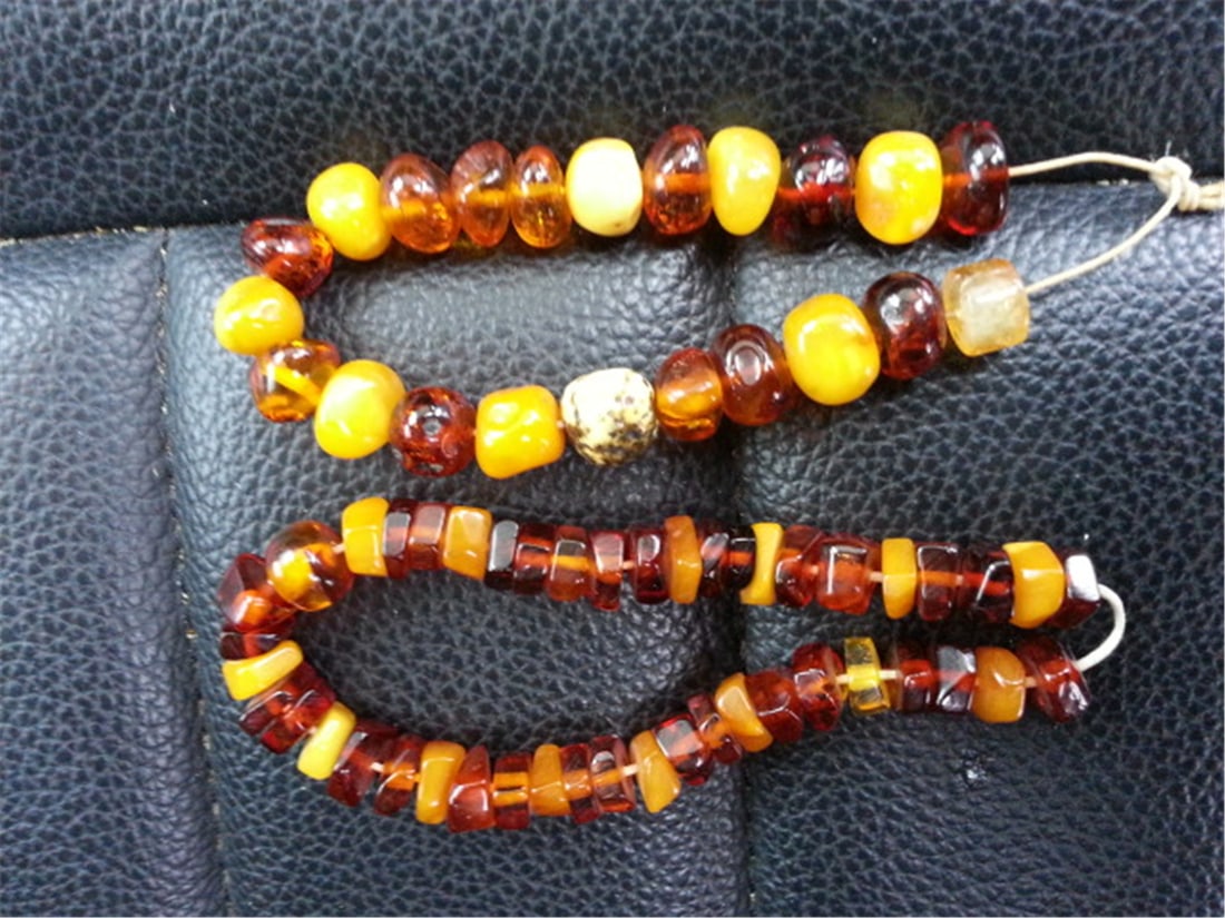 Beeswax bracelet: Beeswax bracelet