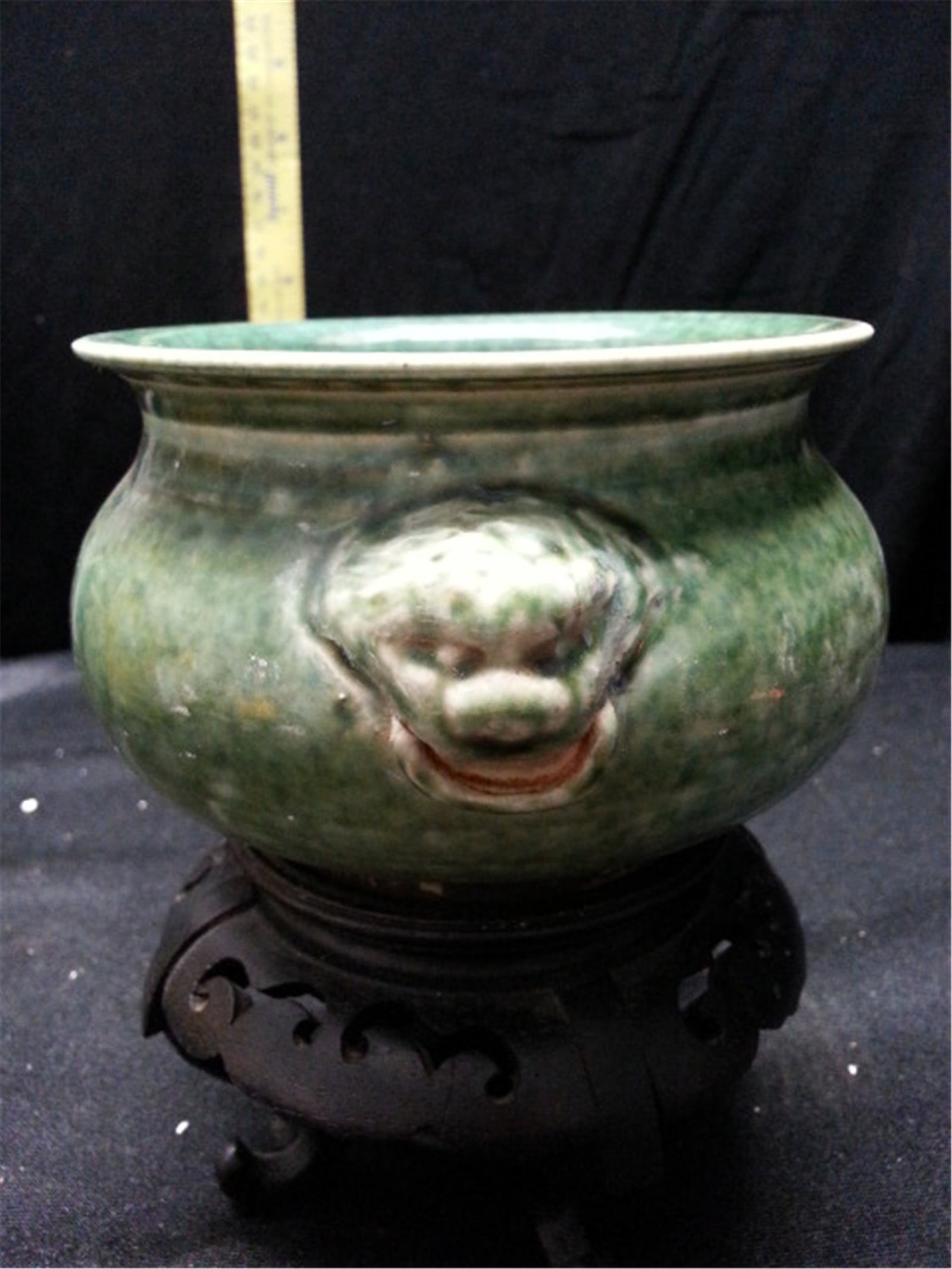 Antique Porcelain JAR: Antique Porcelain JAR