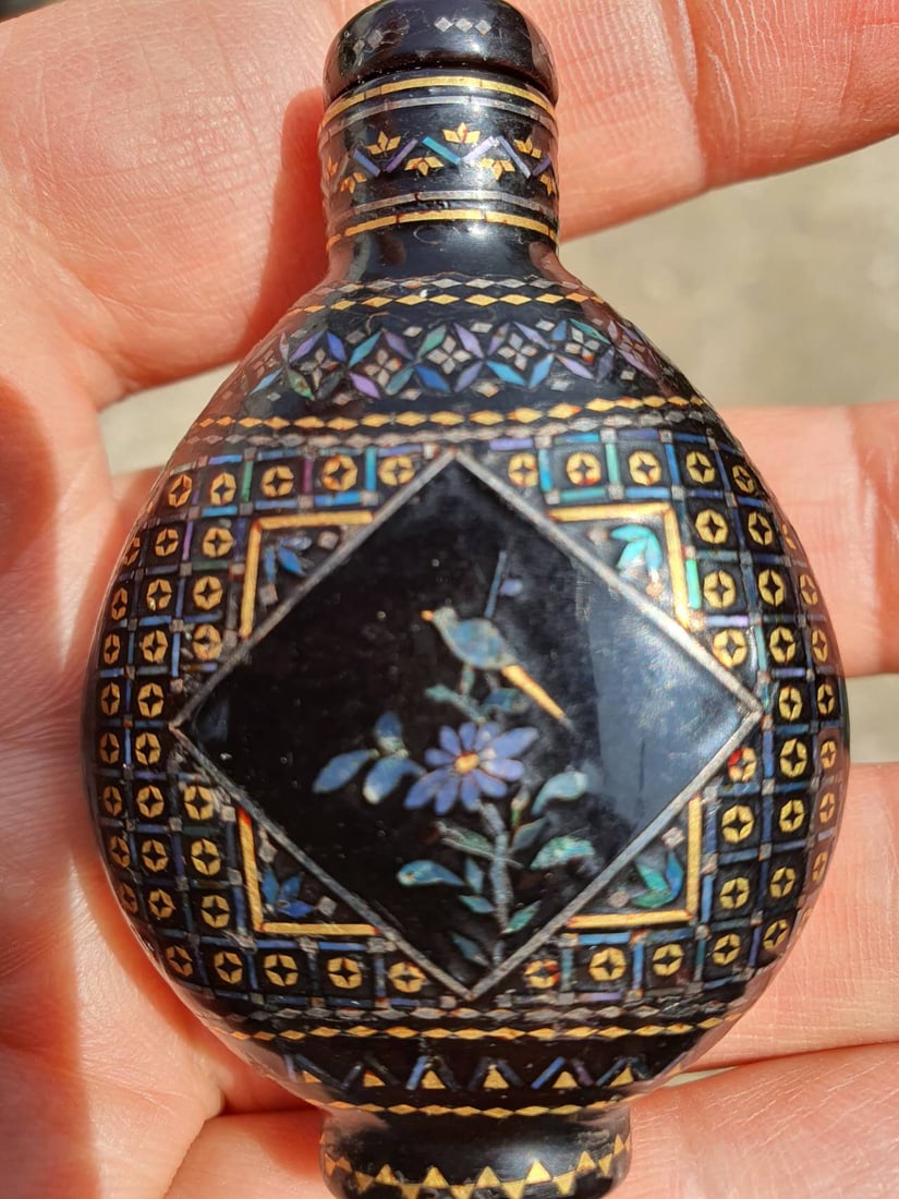 SNUFF BOTTLE黑漆螺钿鼻烟壶 - 6
