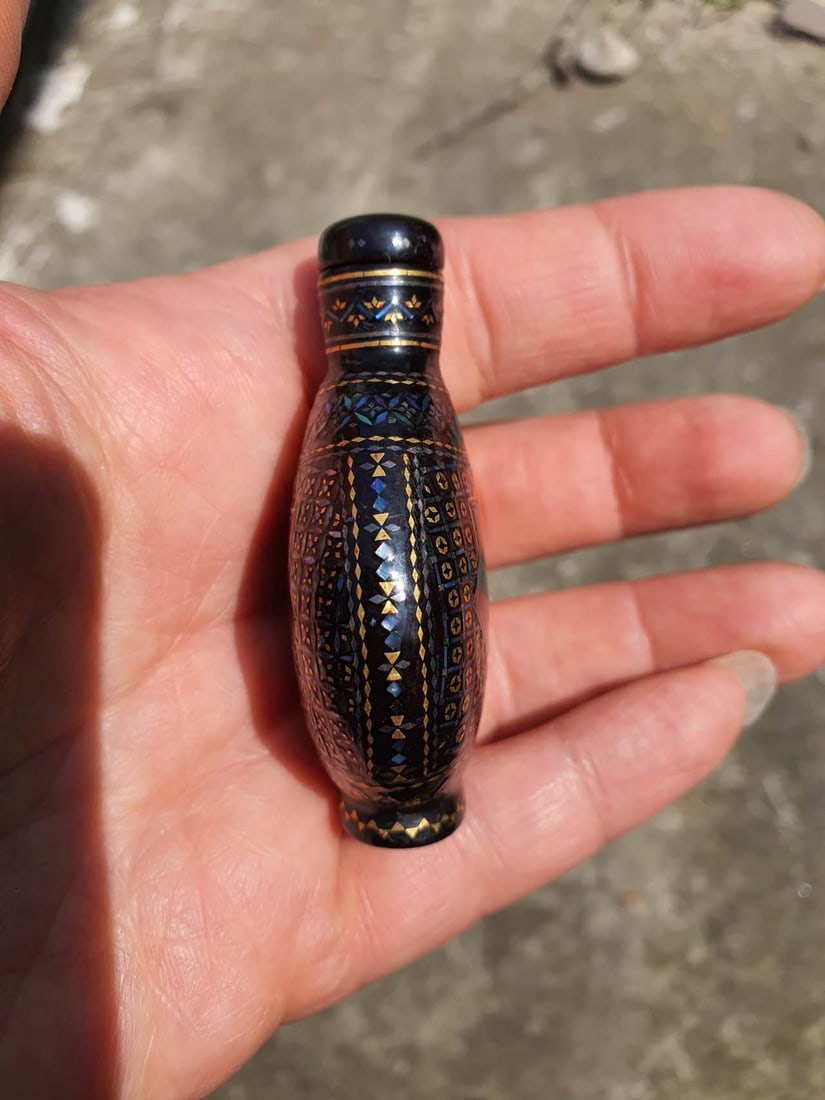 SNUFF BOTTLE黑漆螺钿鼻烟壶 - 7