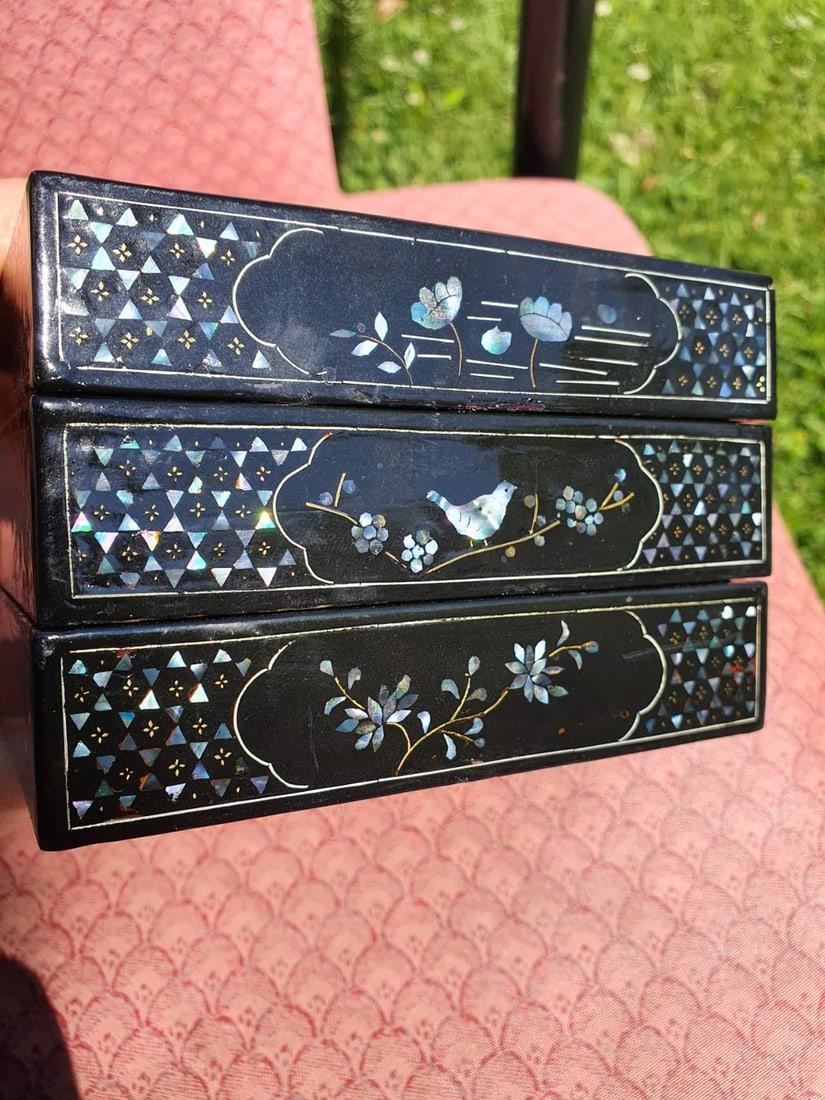 Black Lacquer Snuff Box黑漆螺钿鼻烟盒， - 3