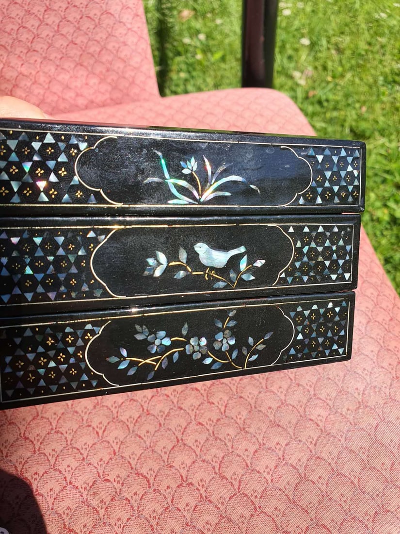 Black Lacquer Snuff Box黑漆螺钿鼻烟盒， - 5