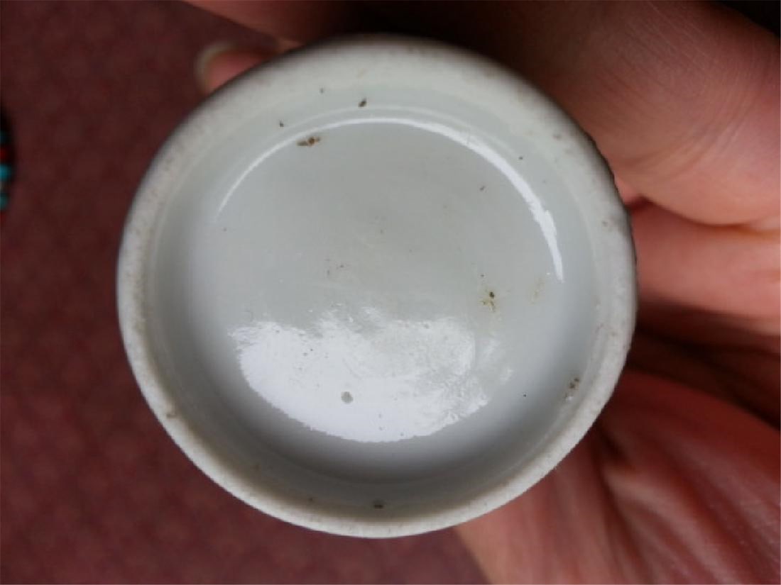 old SNUFF BOTTLE - 5