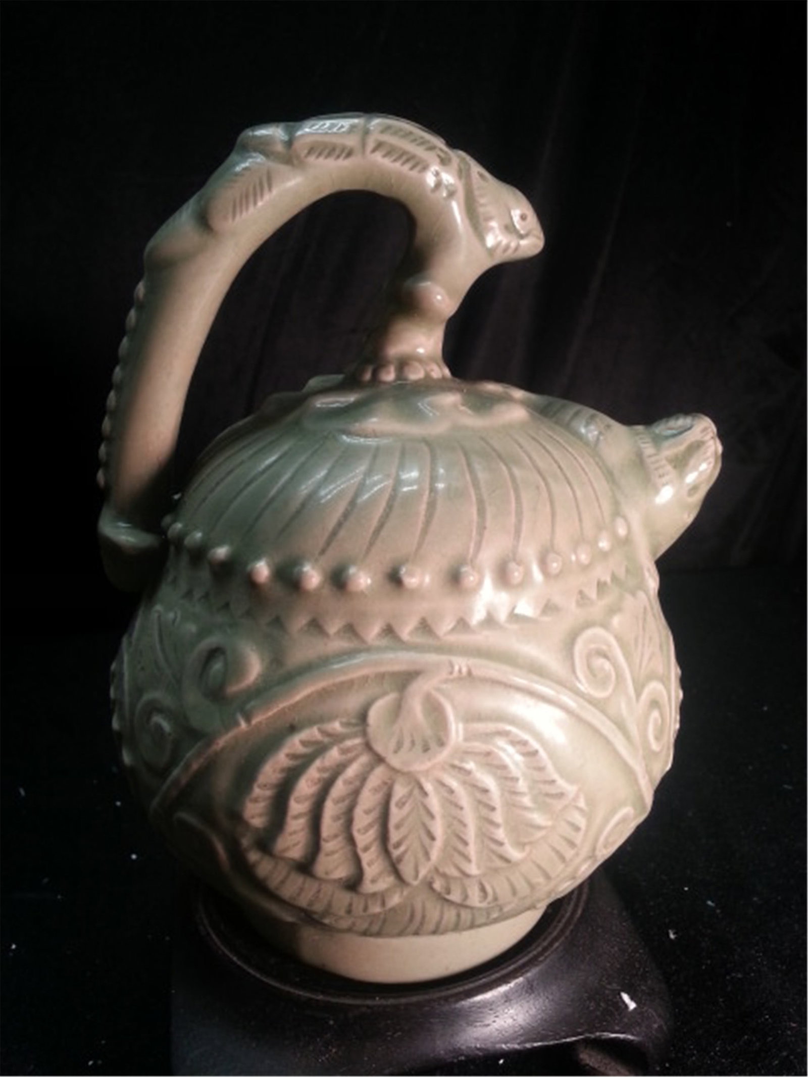 ANTIQUE PORCELAIN Teapot (1 of 5)