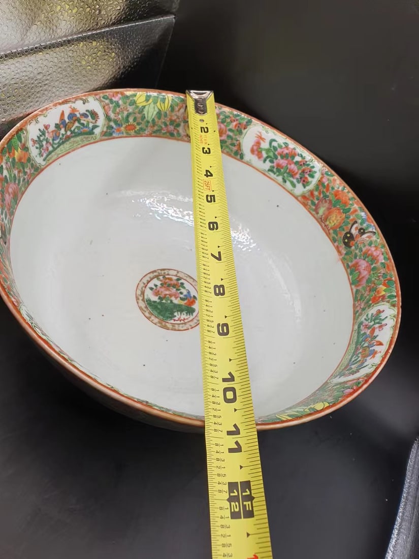 Chinese Export Rose Medallion (1 of 5)