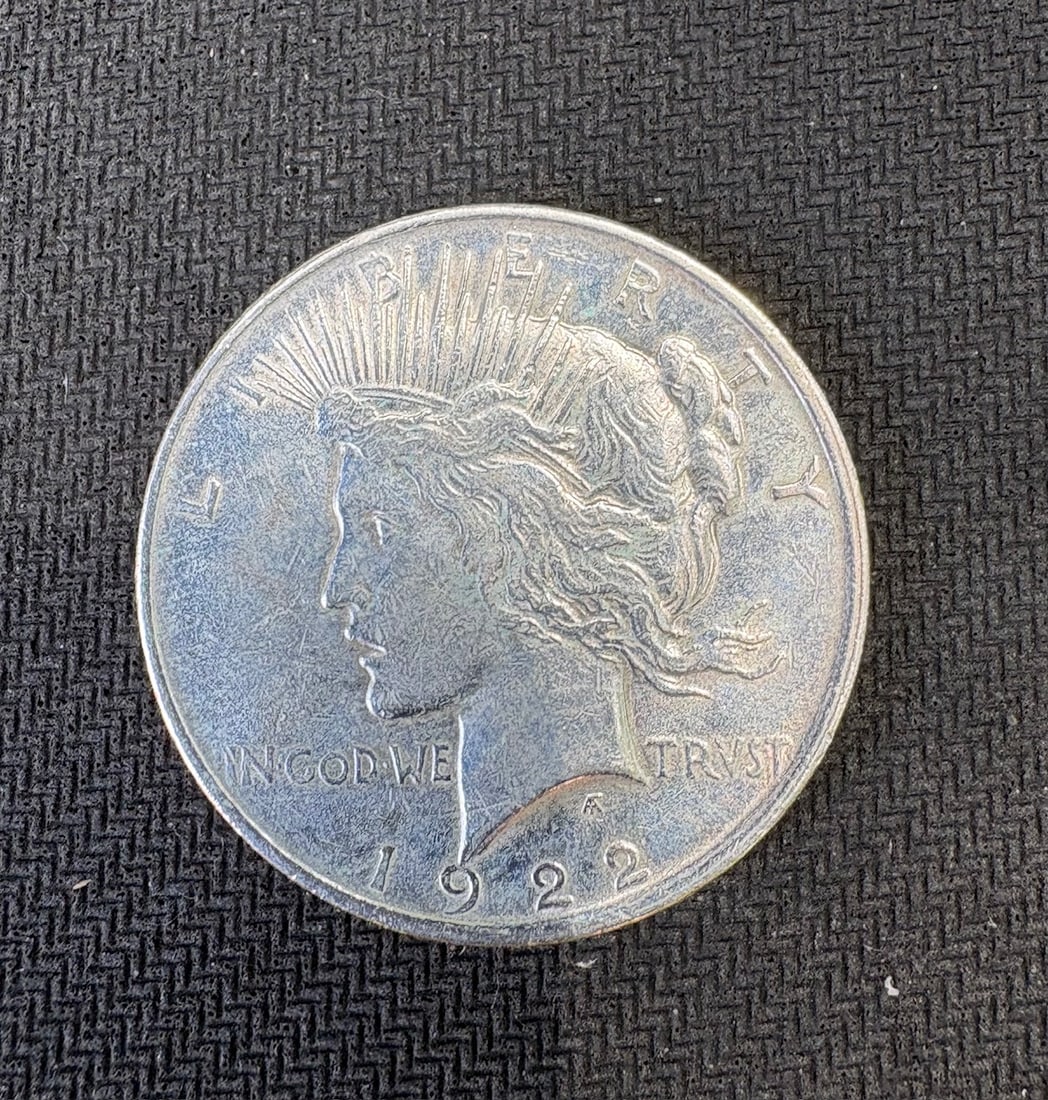 1922 Silver Peace Dollar Extra Fine, wrong spelling in ?Trust?: 1922 Silver Peace Dollar Extra Fine, wrong spelling in Trust. Great American coin co 99.3% positive (65.1K)