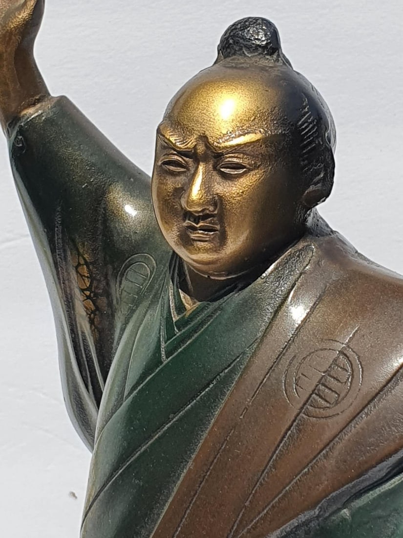 Japanese bronze samurai statue (1 of 8)