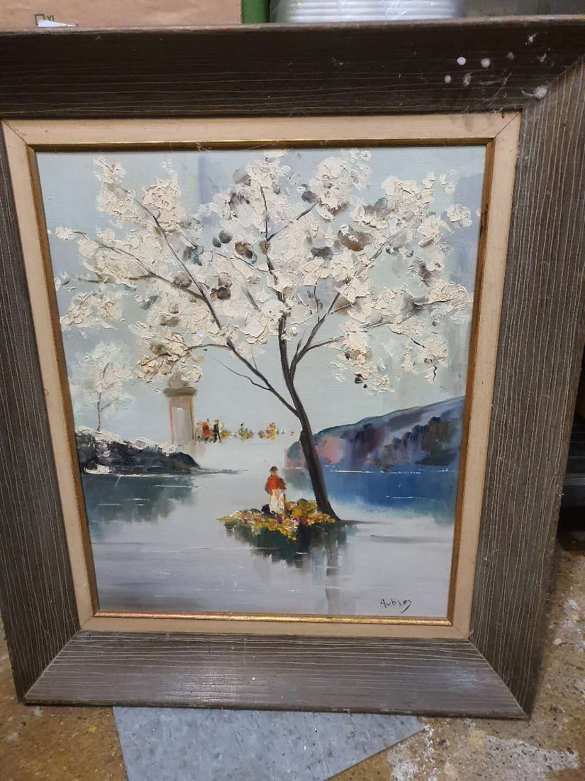 Hand-painted: Hand-painted