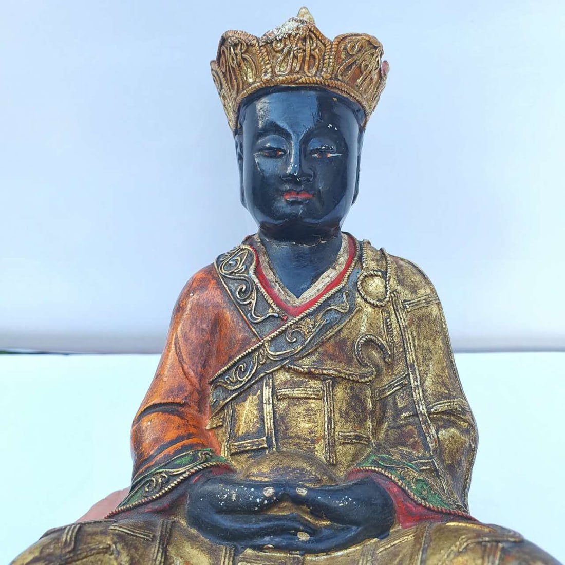 A carved wooden figure of a Bodhisattva with seven-fold gilding, Ming or Qing dynasty.: A carved wooden figure of a Bodhisattva with seven-fold gilding, Ming or Qing dynasty.
