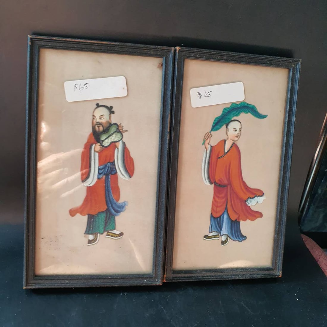 A pair of pith-paper paintings from the Qing Dynasty: A pair of pith-paper paintings from the Qing Dynasty.