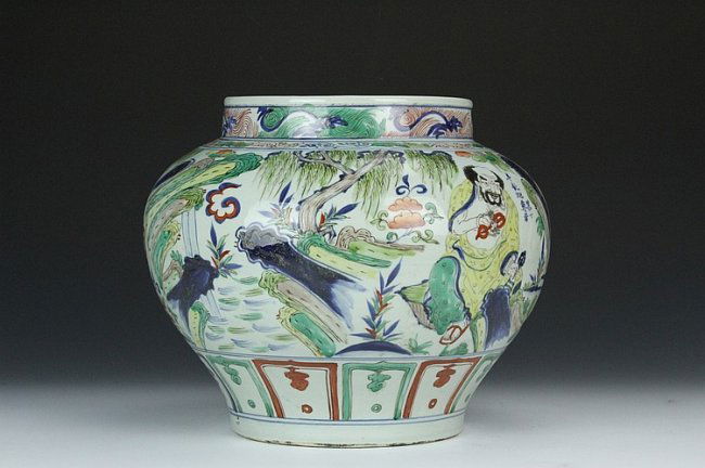 China, Famille Rose jar. (1 of 5)