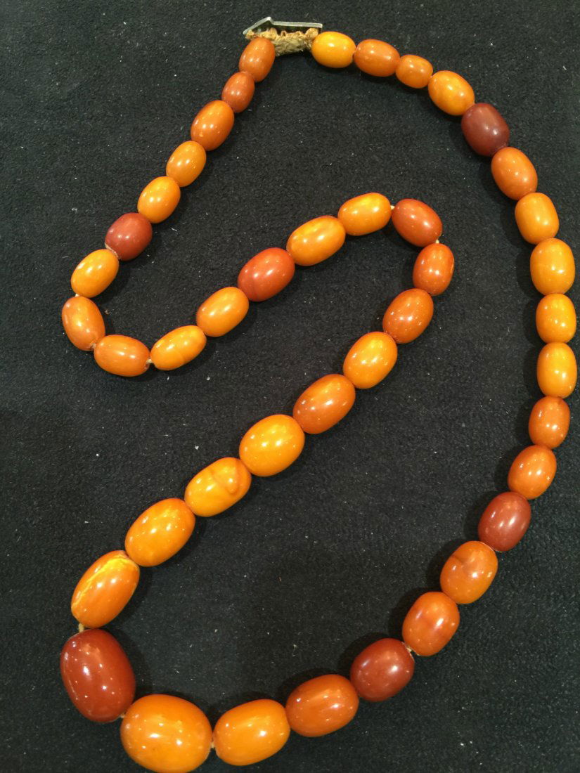 Antique BUTTERSCOTCH AMBER NECKLACE 51.2 g (1 of 5)