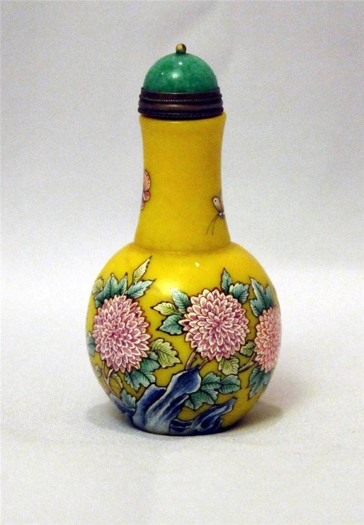 Antique SNUFF BOTTLE