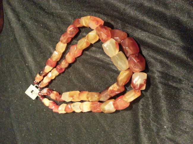 Chinese Agate NECKLACE (1 of 6)