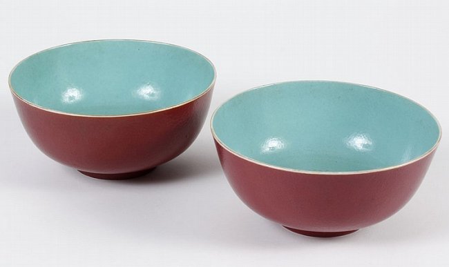 PAIR OF CHINESE PORCELAIN EXPORT BOWLS (1 of 2)
