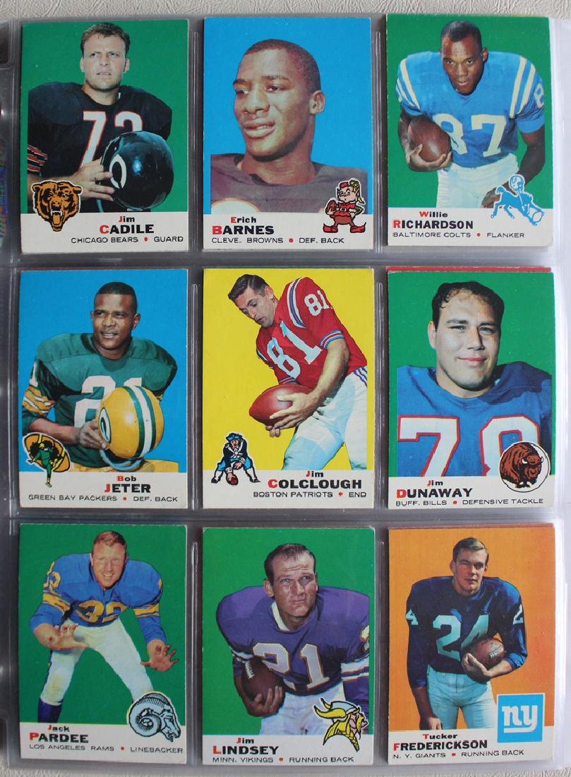 1969 Topps Football Lot (107) different with Stars &: Very useful lot of (107)different 1969 Topps football cards with many stars and Hall of Famers to include Taylor, Meredith, Alworth, Nobis, Atkins, Csonka(R), Karras, Gabriel, Nitshhke, Maynards, Kell