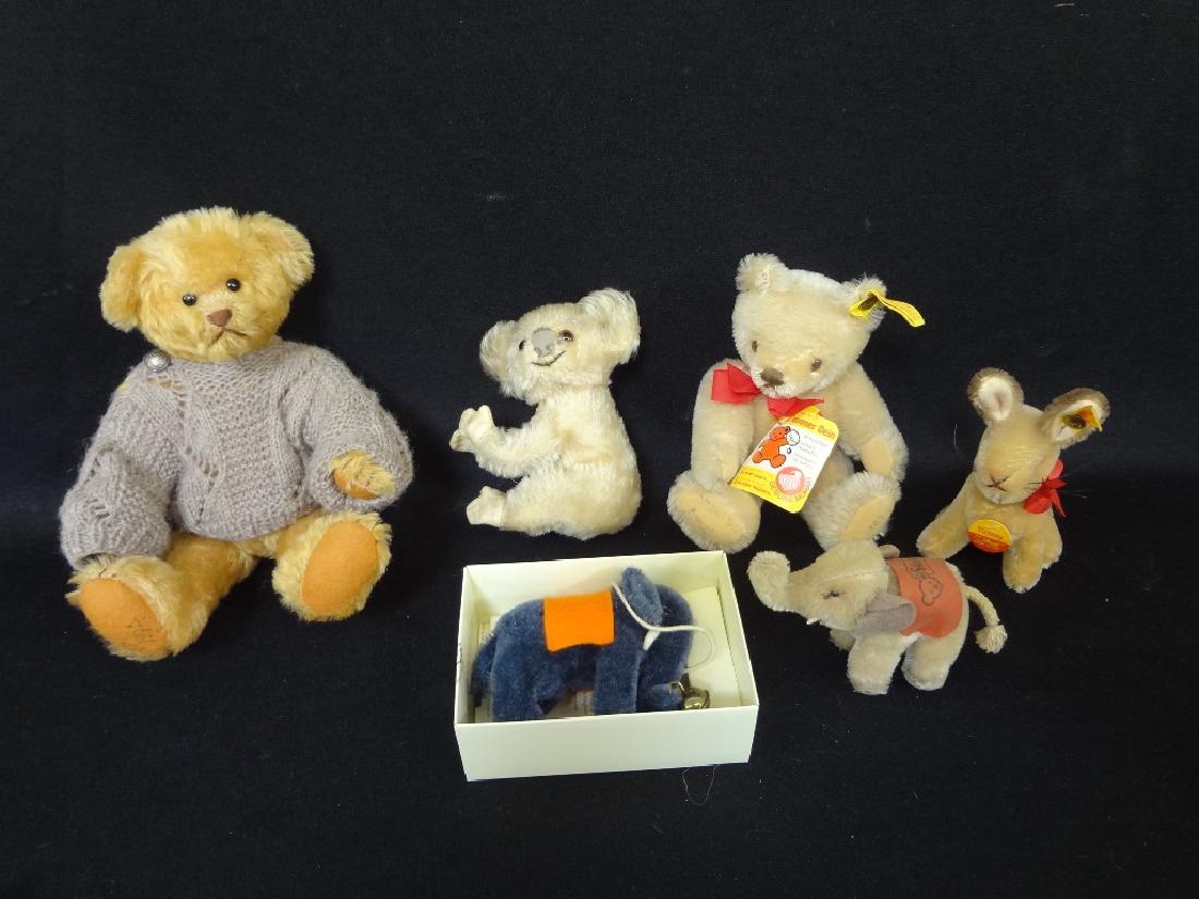 Steiff Bear Group of (6) (1 of 6)