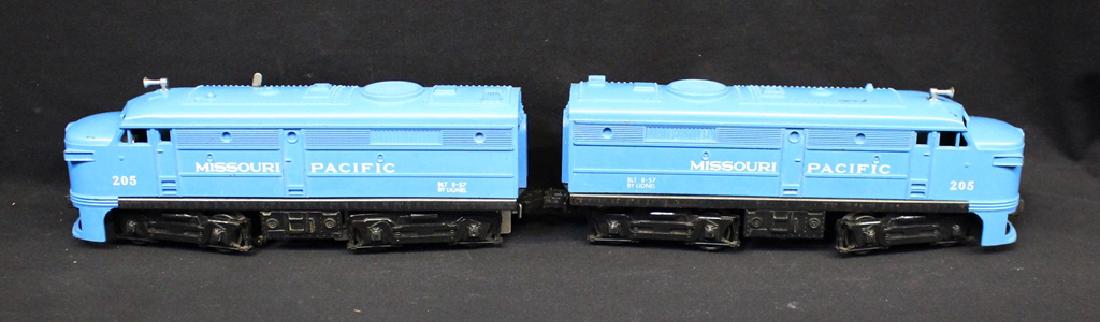 Lionel Postwar 205 Missouri Pacific Alco AA Diesel: Pre-owned Lionel Postwar 205 Missouri Pacific Alco AA Diesel Units. Looks to be in excellent condition bu untested by us so sold as is. Suggested bid $150