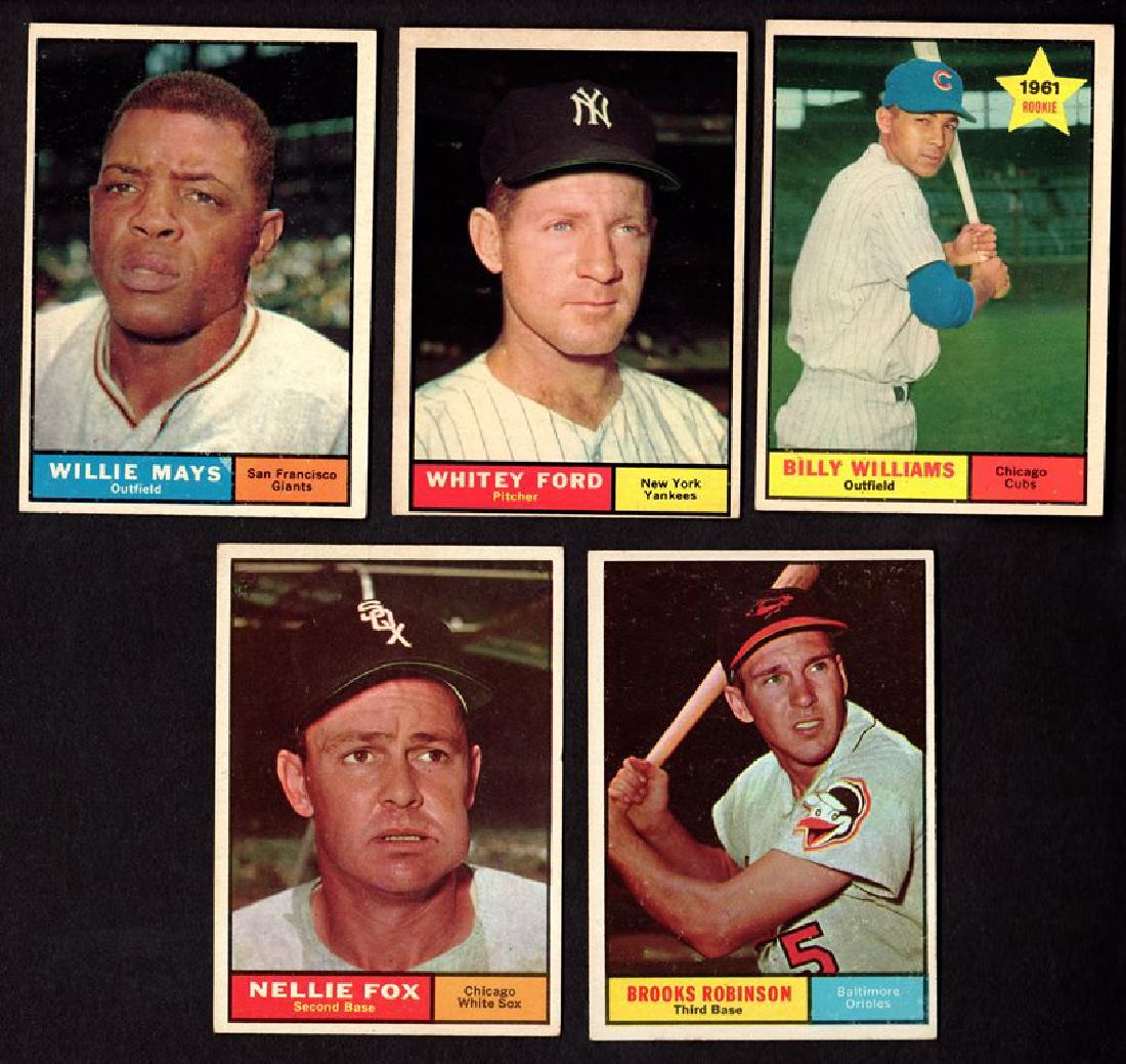 (5)Diff. 1961 Topps Baseball VG-EX/EX all Star Cards: Very useful lot of (5)different star cards from the 1961 Topps set incl. #10 Brooks Robinson, #30 Fox, #141 Billy Williams(R), #150 Mays and $160 Whitey Ford. All have good color and clear prints. Sug
