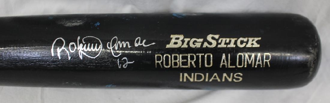 Roberto Alomar game used autographed Rawlings Big Stick (1 of 3)