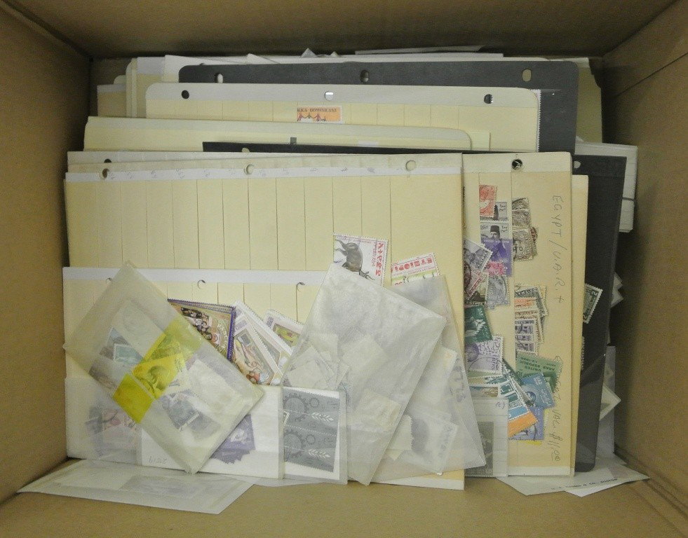 Worldwide Stamp Collection Congo-Ethiopia: Many hundred stamps, mostly used, on stockpages and in glassines. Wide range of countries incl. Congo, Costa Rica, Columbia, some China, Denmark, Dominican Republic, Egypt, etc. Much in the $1-5 with 