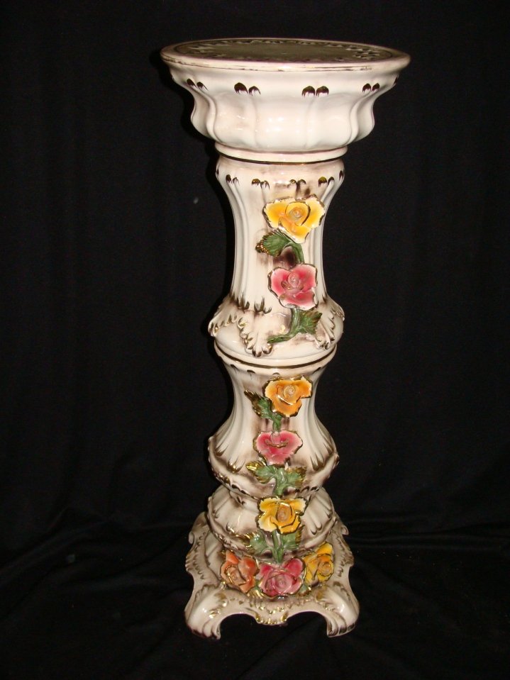 31.5" Signed Capodimonte Pedestal Ceramic Italy: 31 1/2" Tall, 11 1/2" Top Diameter