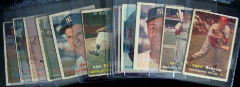 1957 Topps Baseball Card Lot, (16 w Stars): 1957 Topps Baseball Star Card Lot; includes (16) cards with stars and minor stars; overall condition ranges from VG to EX-MT with majority EX; includes #7 Luis Aparicio, #15 Robin Roberts, #45 Carl Fu