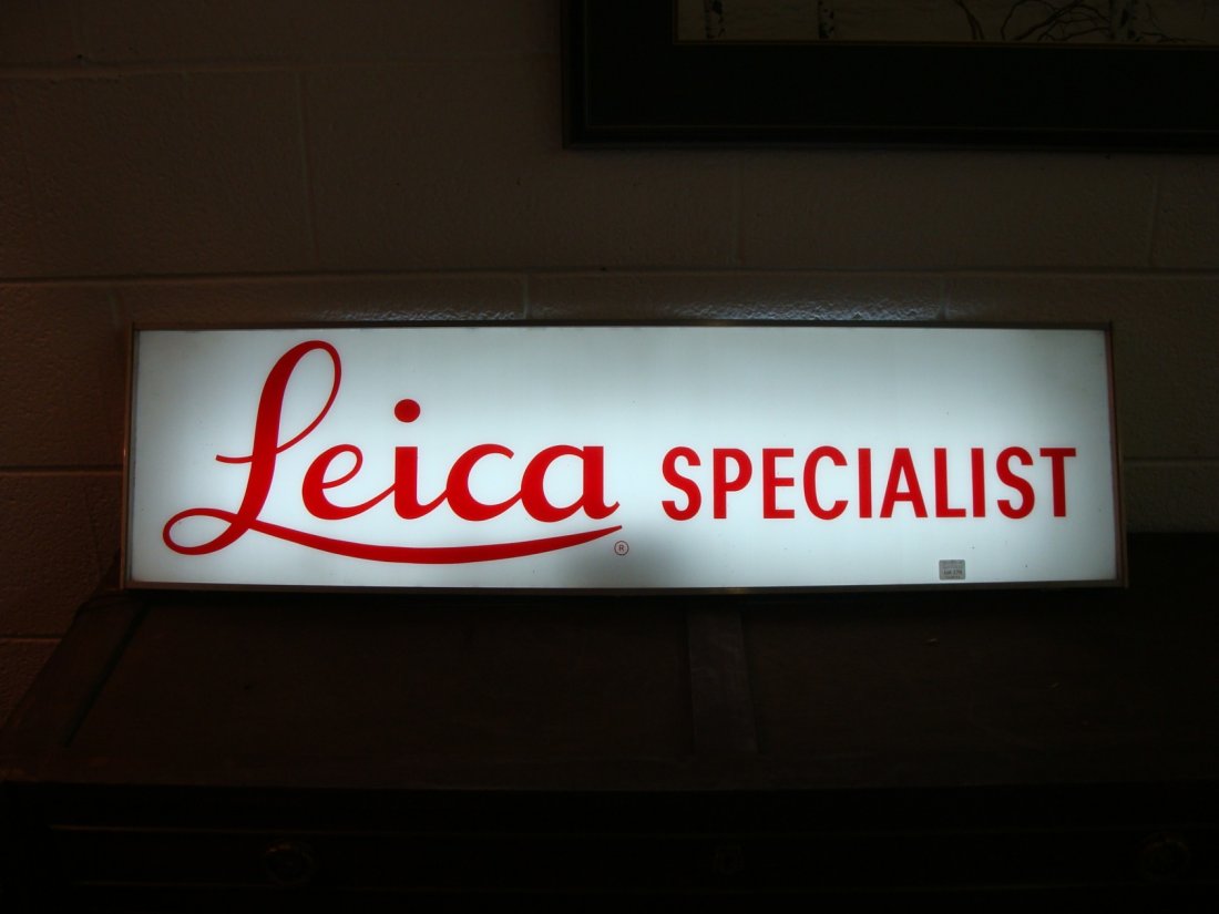 Leica Specialist Backlit Store Display Light Box Camera: Leica Specialist Backlit Store Display Light Box Camera