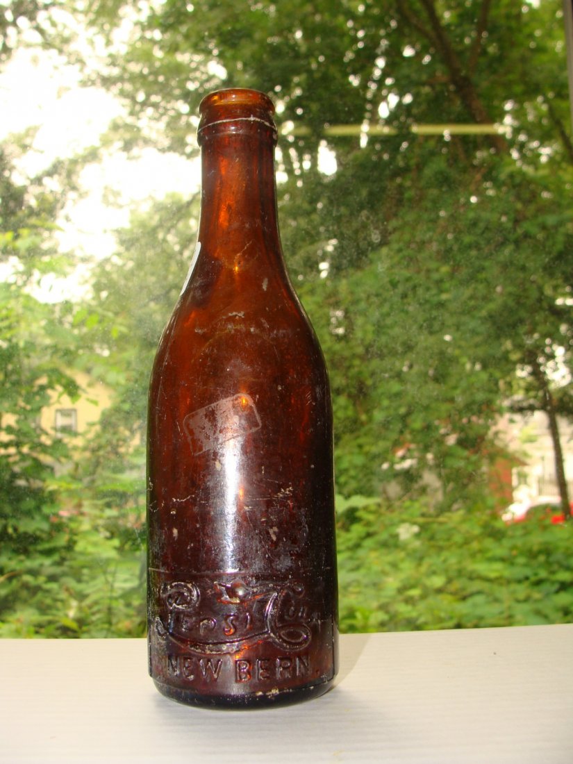Pepsi Cola Bottom Script Straight Side Amber Bottle: 2322 Bottom Script New Bern Bottle