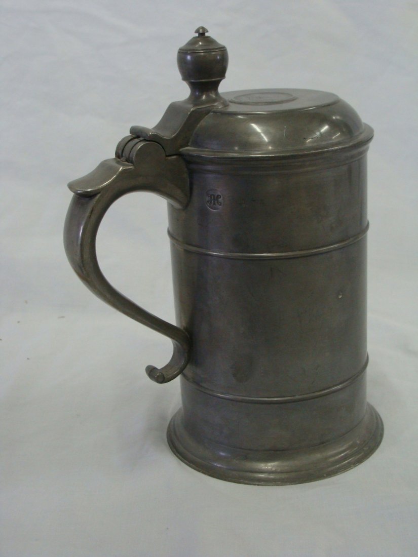 King George Medallion Lid Pewter Stein tankard: 6 3/4" tall 7" with lid