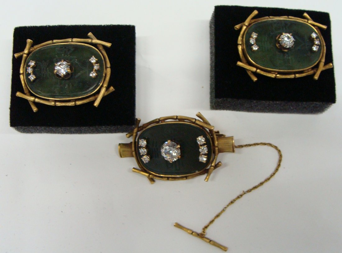 14k Jade & Diamond bamboo Cuff & Tie Set: Six Diamond tested stones surround a large center CZ, all resting upon carved jade only bamboo is 14k, backing is not, Links are 1 1/4" x 7/8"