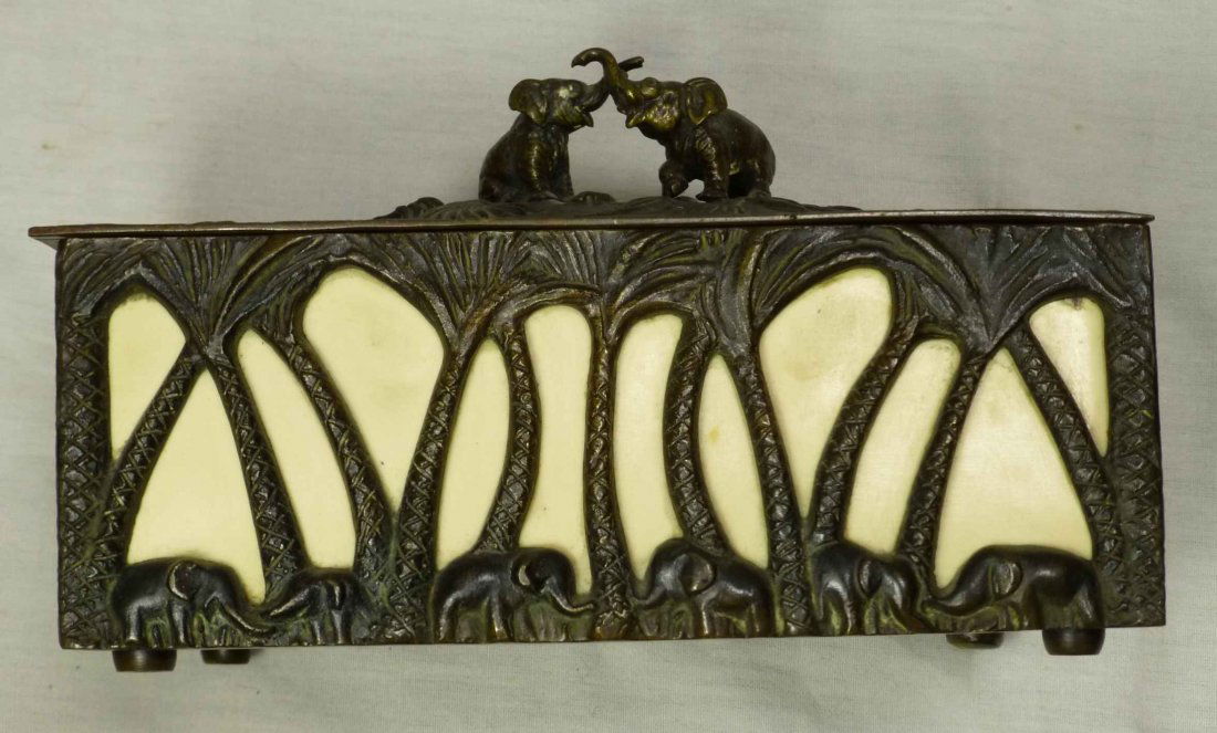 Austrian Bronze Box with Elephant Handle top (1 of 4)